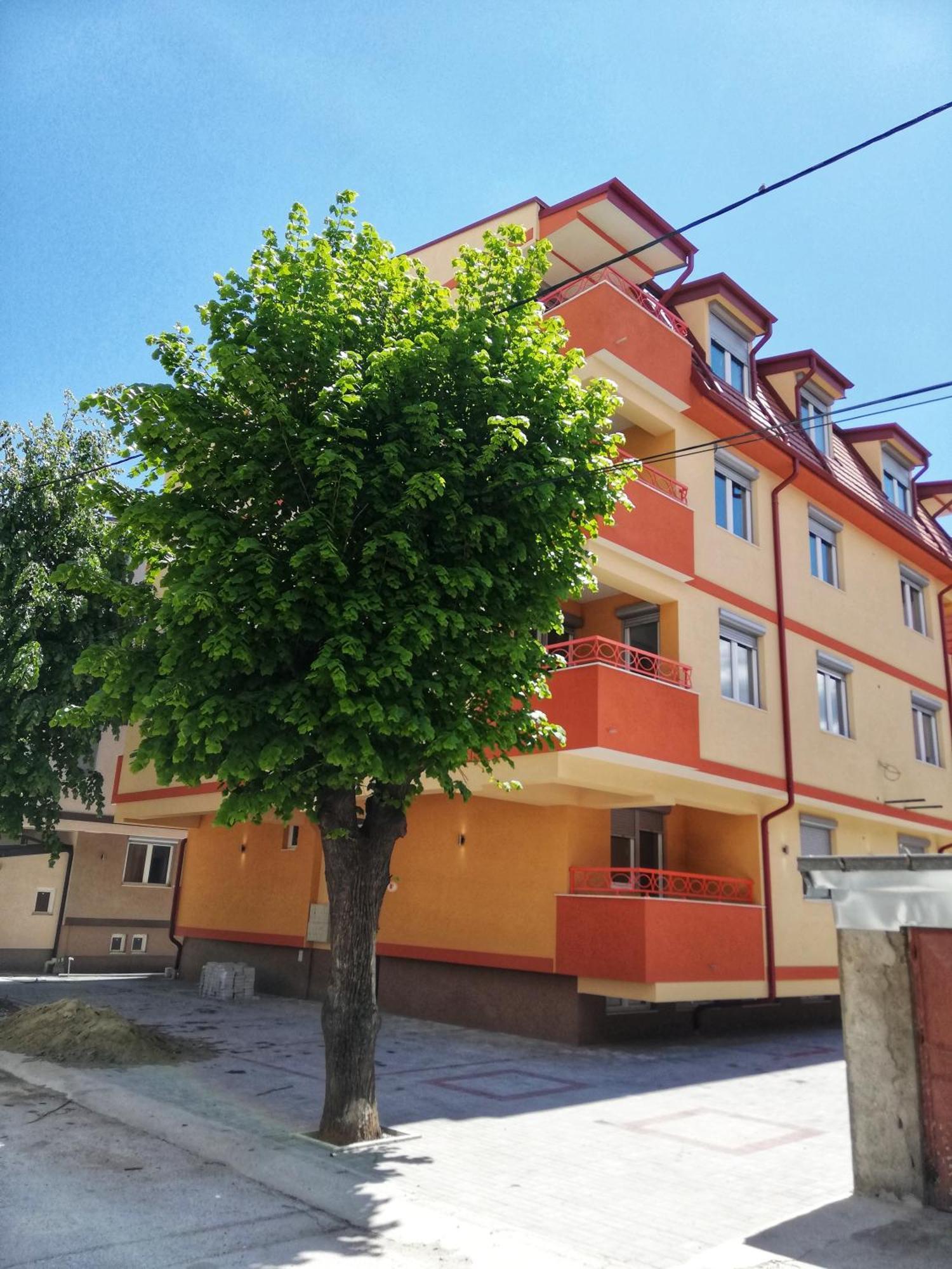 Center Apartment *